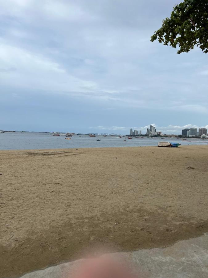 Lewiinski'S Hotel Pattaya Exterior photo