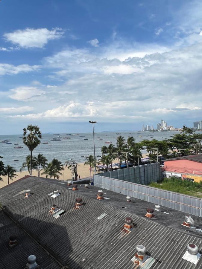 Lewiinski'S Hotel Pattaya Exterior photo