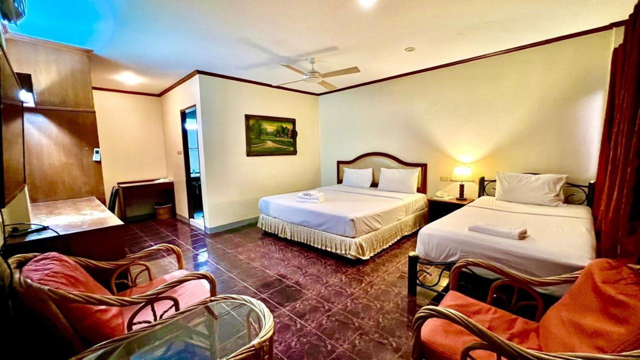 Lewiinski'S Hotel Pattaya Exterior photo